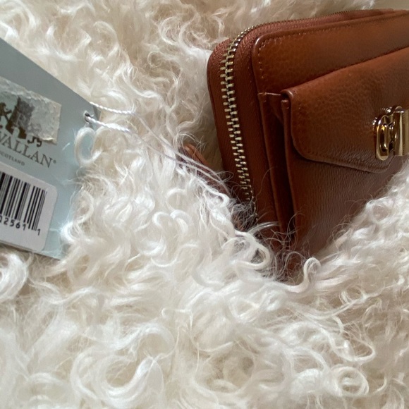 - NEW- Rowallan of Scotland Turn-Lock Wallet - Camel - Picture 10 of 12